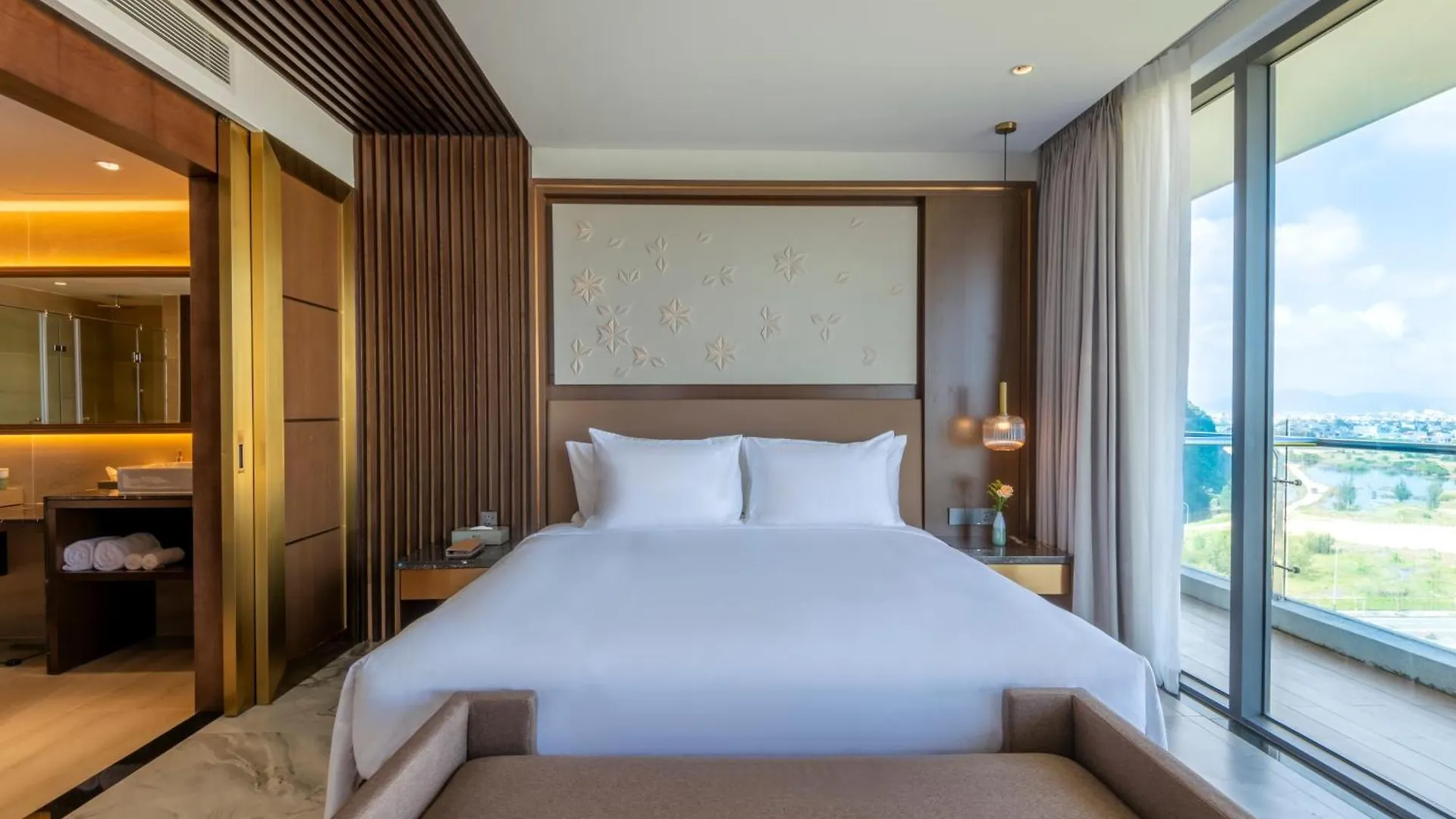 *****  Koi Resort & Residence Da Nang Vietnam