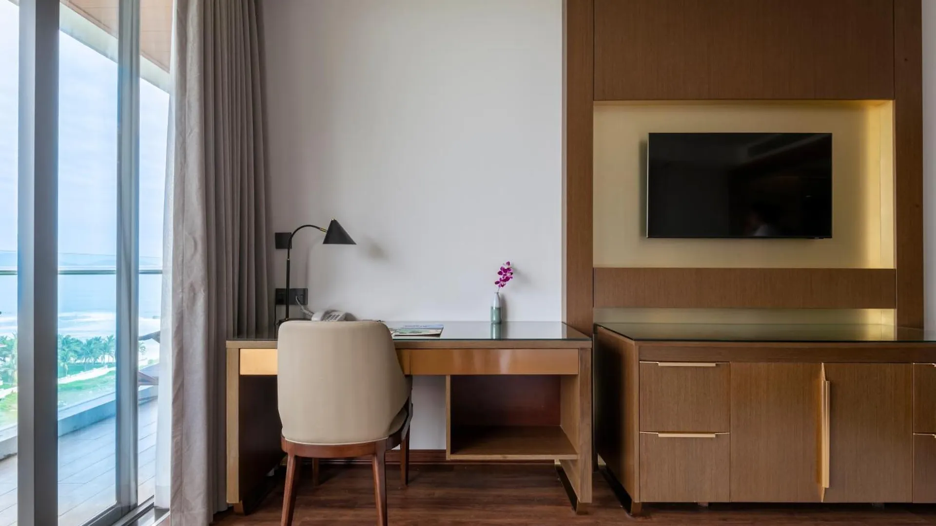 Koi Resort & Residence Da Nang