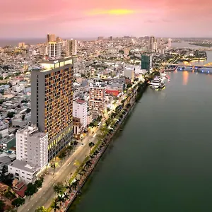 Wink Icon Riverside - Luxury - 24hrs & Rooftop Pool Bar Hotel