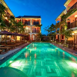 5* Hotel Ahoy Boutique &